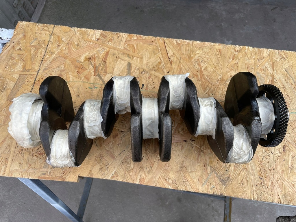 Vw audi seat skoda 2.0 tdi cff cfgb, clla, cfgc wał коленчатый 03l105101b с Разборки