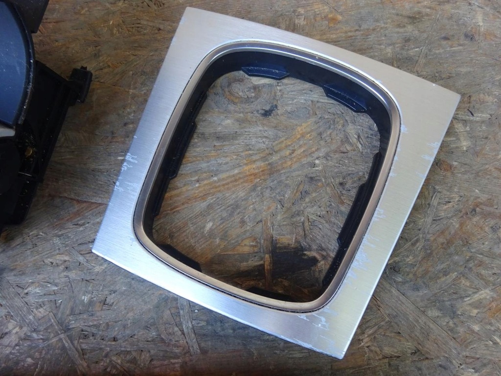 фото №7, Audi a3 8p 8p4 5d sportback накладки декори двері рамка механічна коробка передач s-line