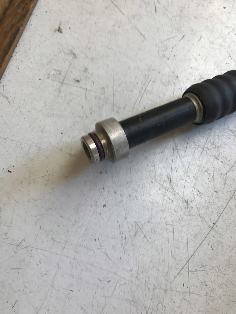 фото №4, Audi r8 plus 4s трубка wąż кондиционера 4s0816738d