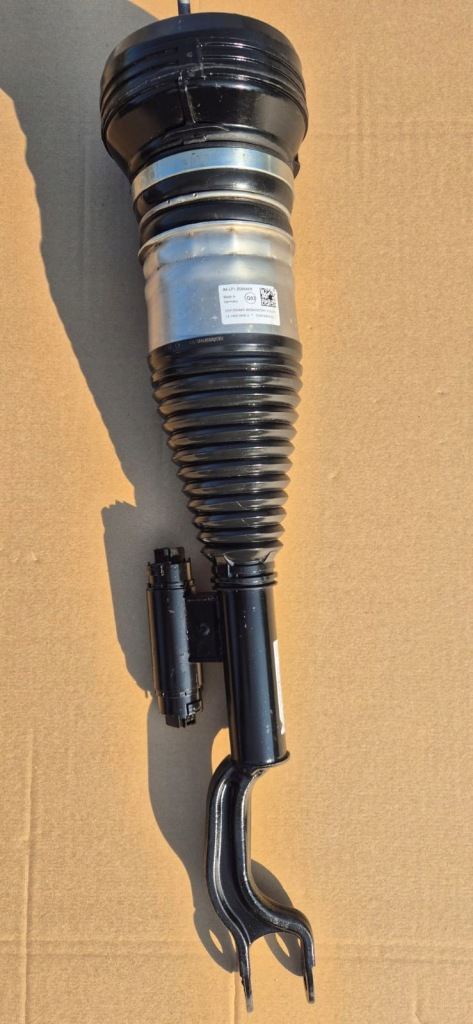 Купити Амортизатор 4matic mercedes w2963206800 eqs suv klasa правий