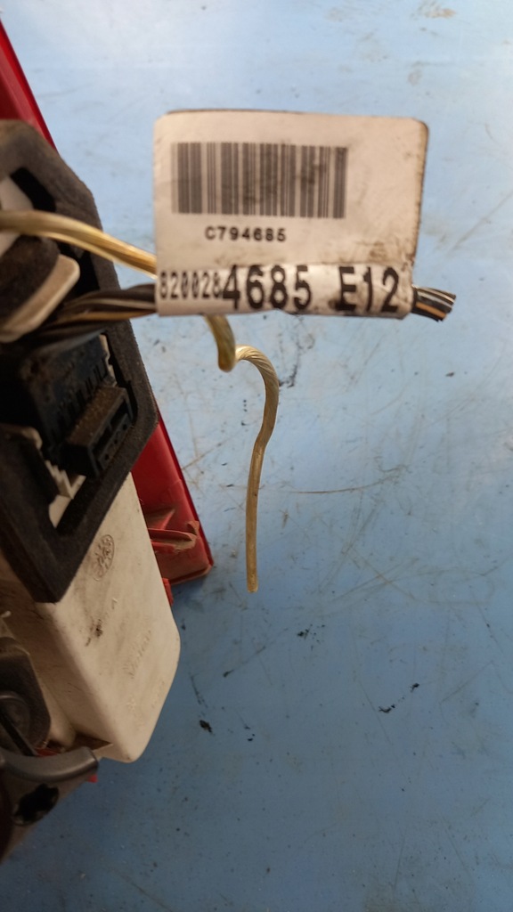 фото №4, Лампа левая задняя renault clio iii 06r