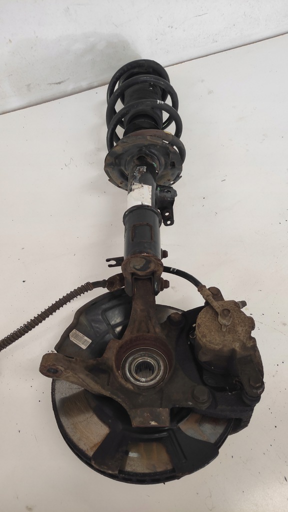 фото №4, Kia venga lift амортизационная стойка левый поворотный кулак 15-19