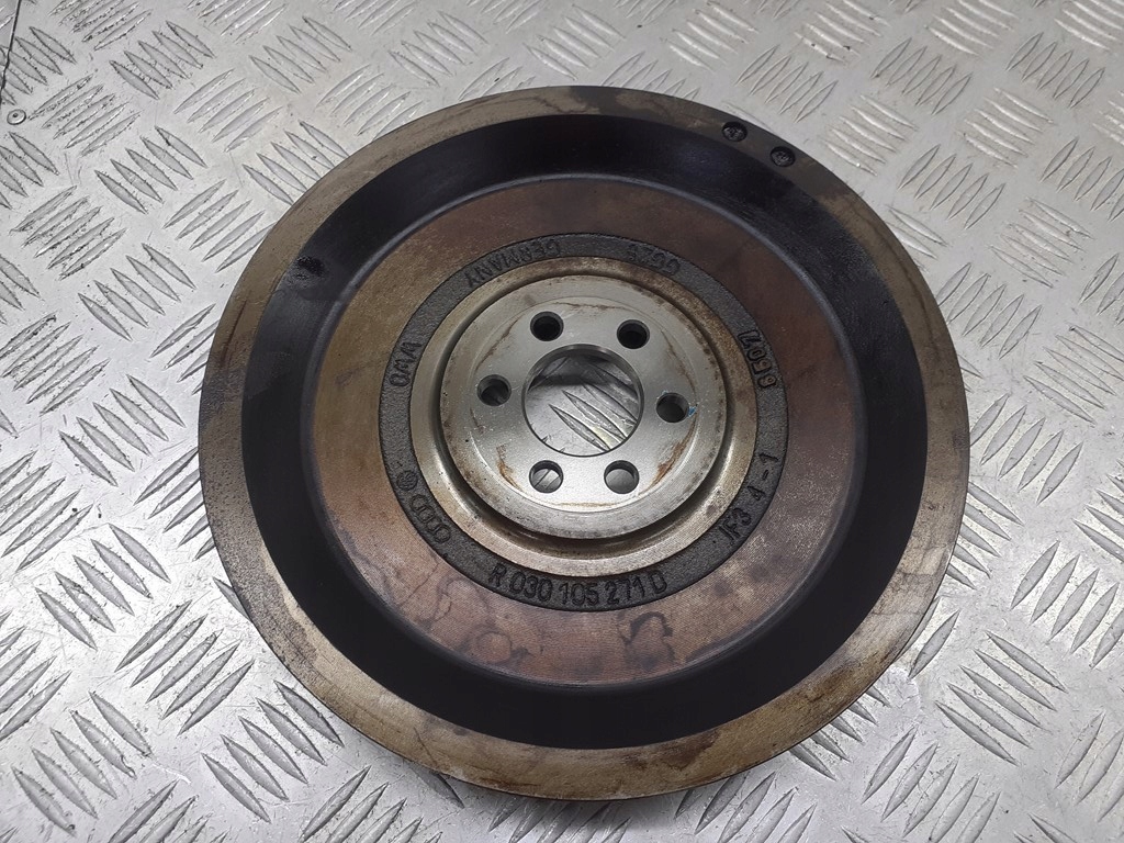 фото №3, Колесо маховик vw golf v 1.4 r030105271d