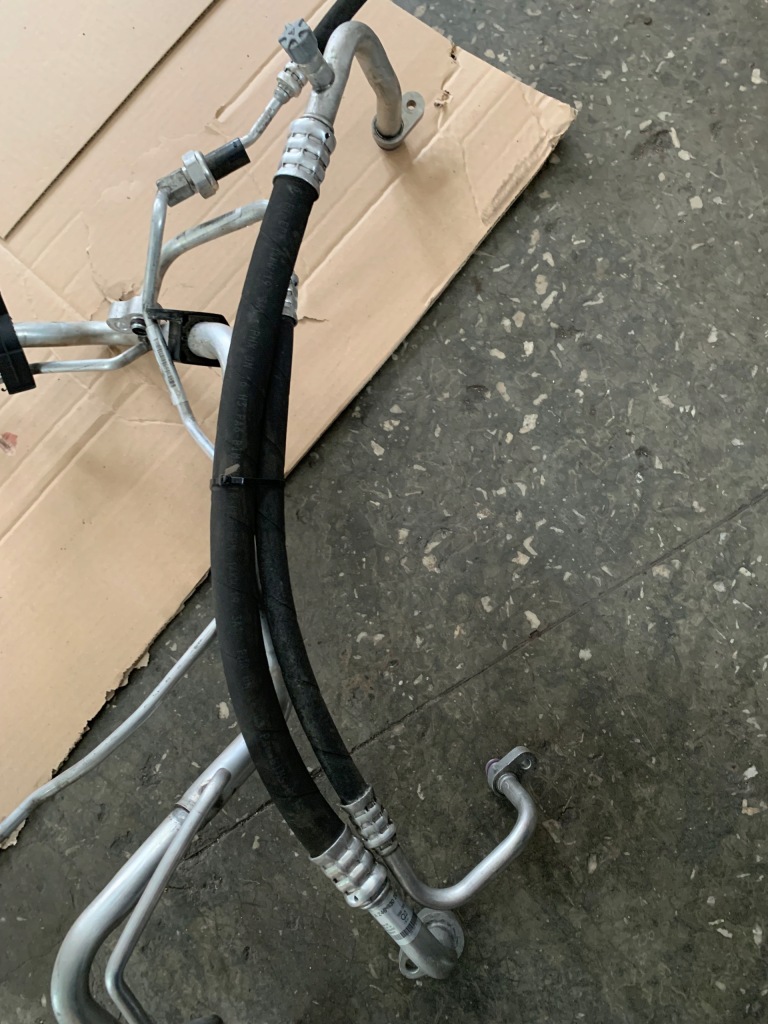 фото №1, Mercedes cla w117 gla w156 шланг wąż трубка кондиціонера кондиціонер