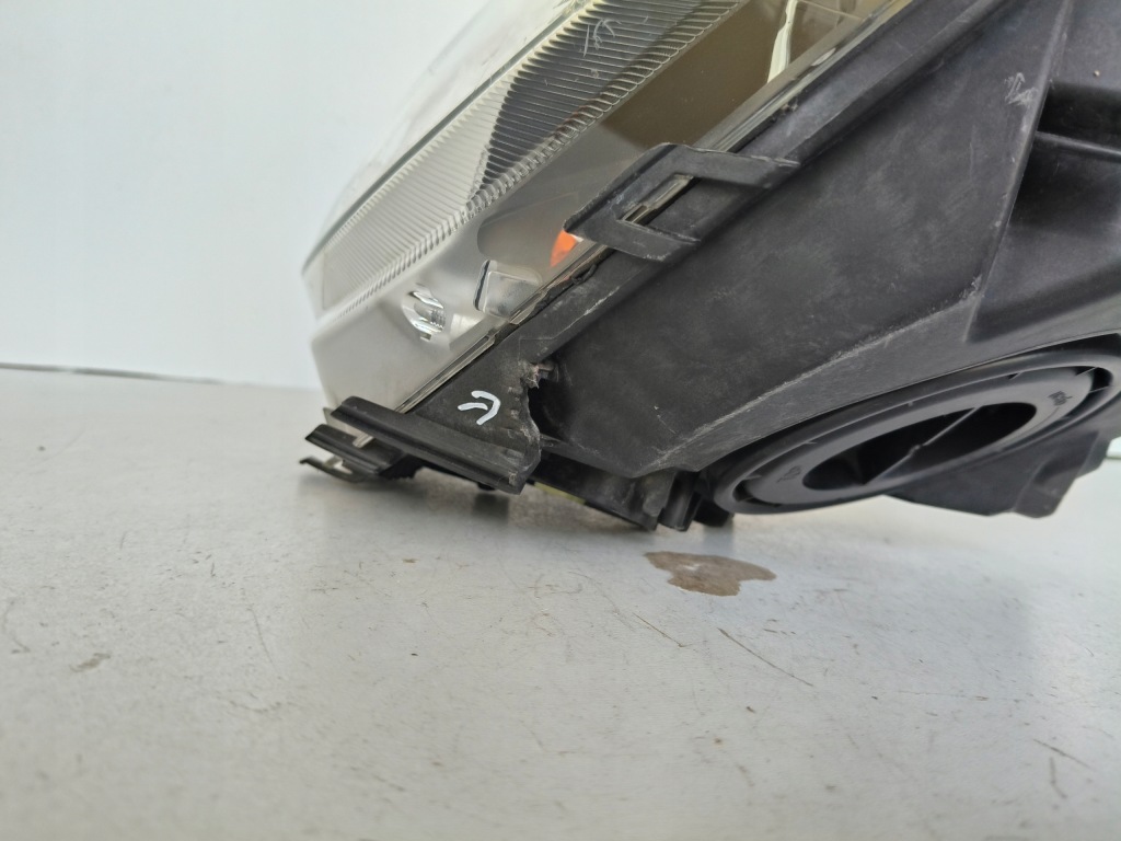 Фара ліва фара mini cooper one r56 ксенон Доставка