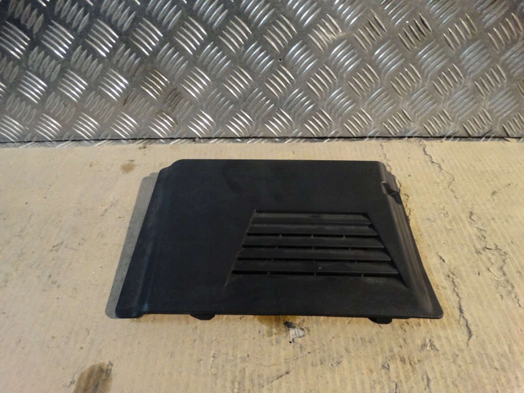 фото №1, Idealna решётка обдув левая mercedes w213 1