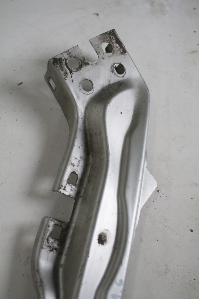 Купить Держатель поперечина перед citroen jumpy dispatch