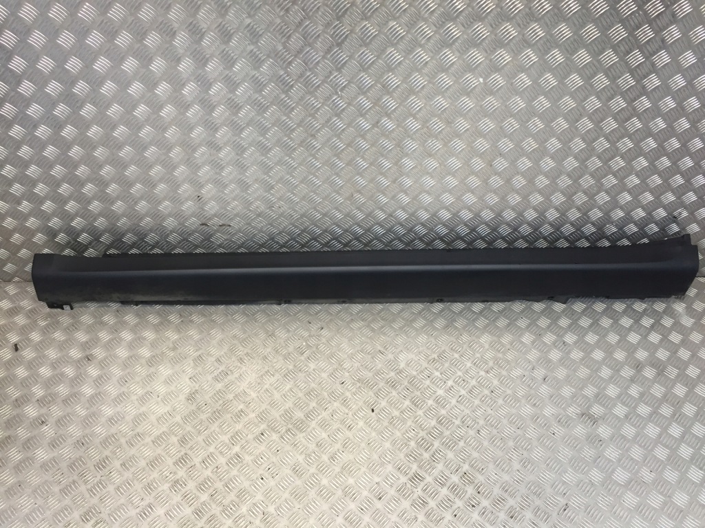 Купить Porsche macan рестайлинг  молдинг порог накладка левая gts mat оригинал  95b854883a