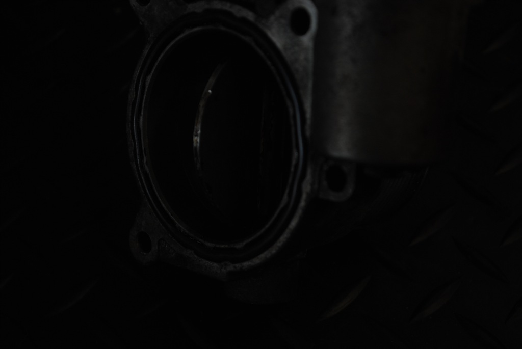 фото №9, Дросельна заслінка audi a4 b7 bkn 3.0 8e0145950d