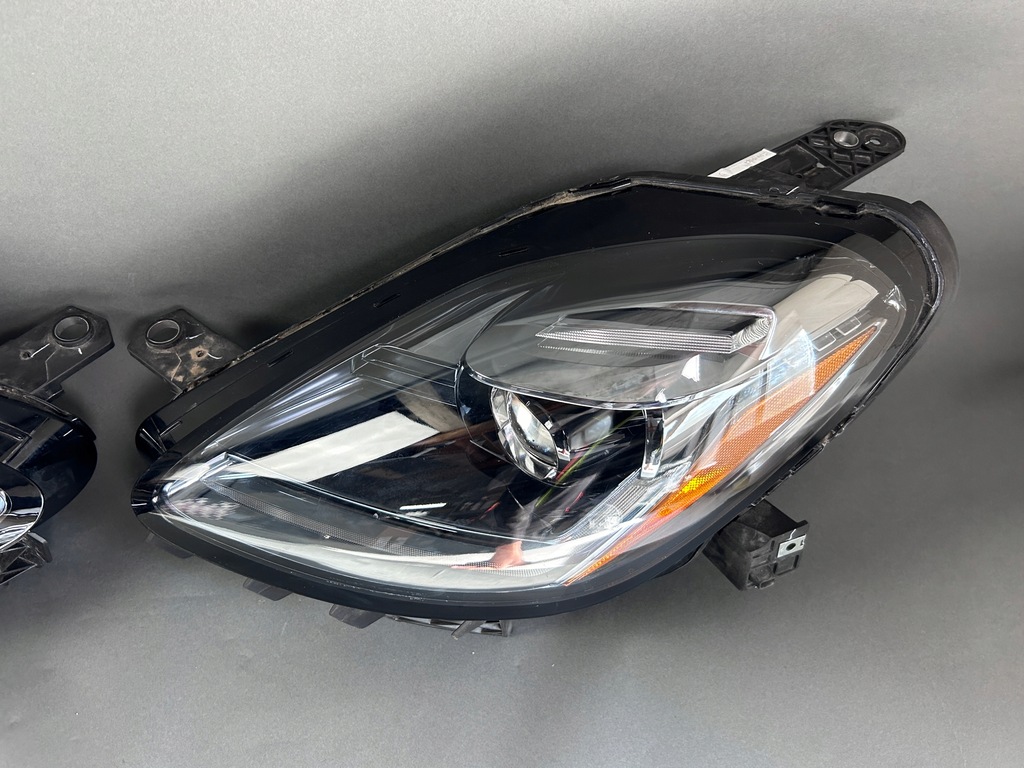 фото №7, Лампи фари перед maserati grecale usa 670157326 670157328