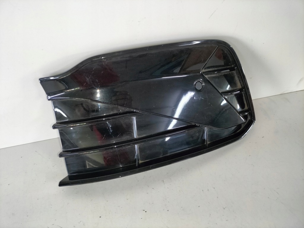 фото №2, Решітка радіатора решітка ліва vw golf 8 viii 20- r-line