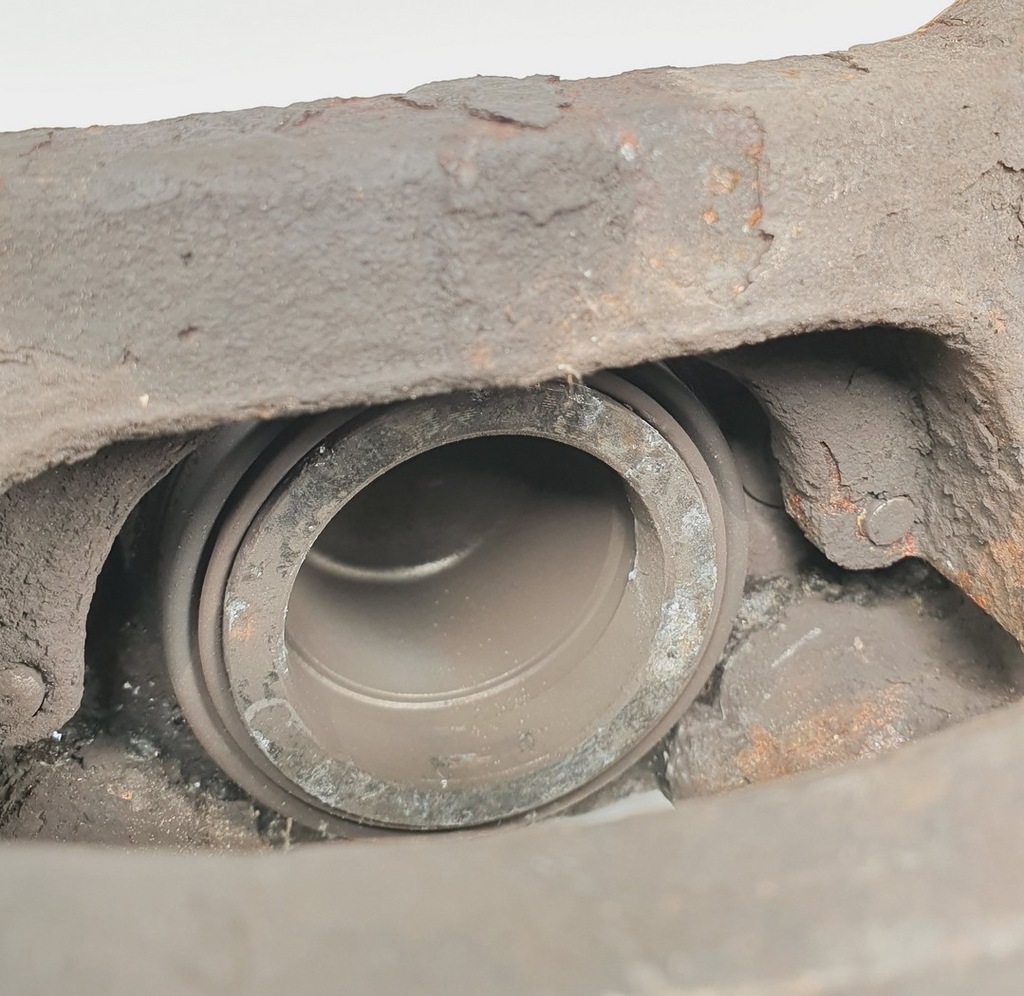 фото №5, Суппорт тормозной левый перед volvo xc90 i 2.4 d5