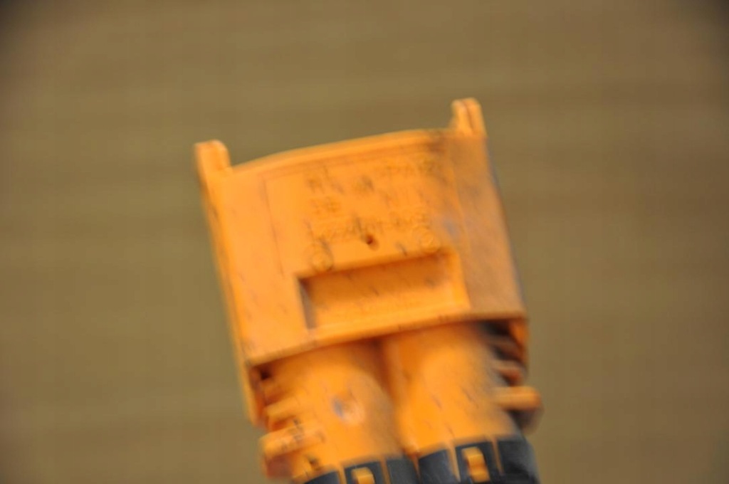 Джгут трубопровід mercedes-benz eqa 2021 a2435403713 Недорого