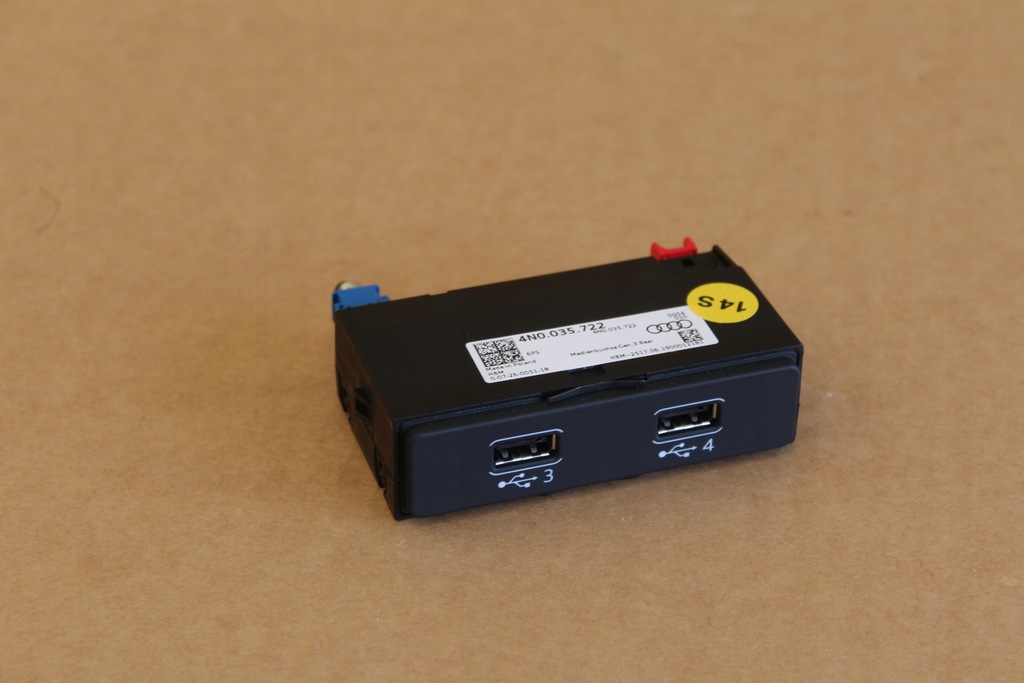 фото №1, Разъём port usb 4n0035722 audi e-tron 55