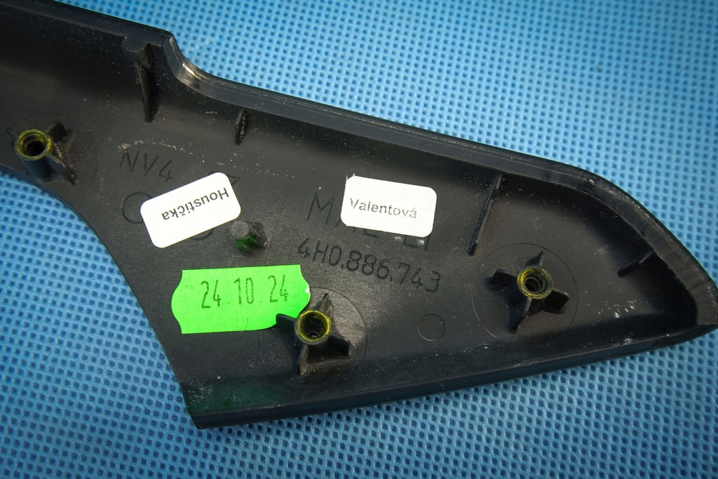 фото №11, Молдинг підлокітник задня dekor лівий audi a8 s8 4h 4h0886743g 7v7 карбон