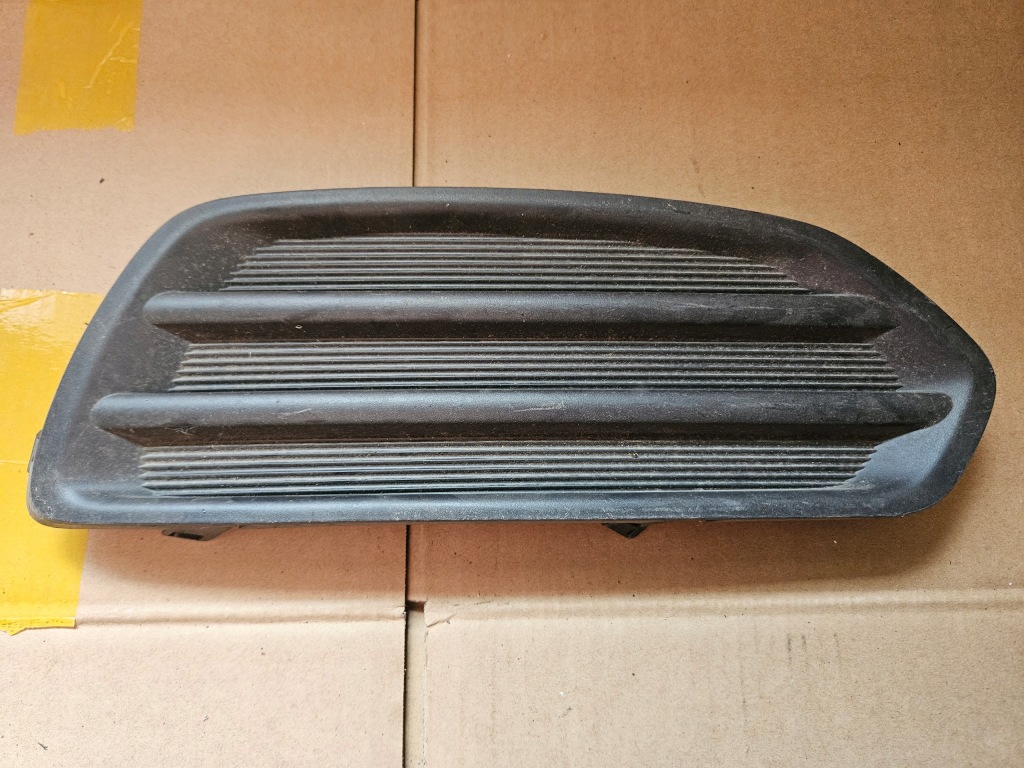 фото №1, Suzuki s-cross 14-17 решётка бампера правая