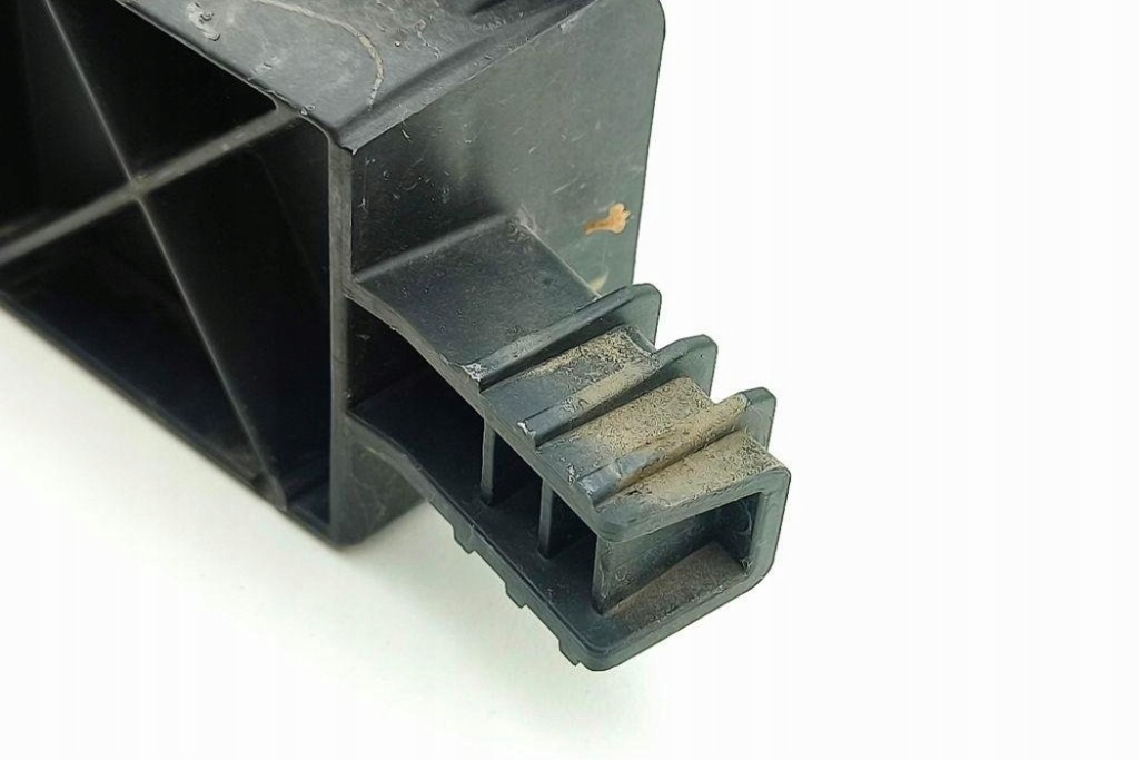 Левый направляющая заднего бампера audi a6 4f2, c6 4k5807458 2.0l бензиновый 2021 Недорого