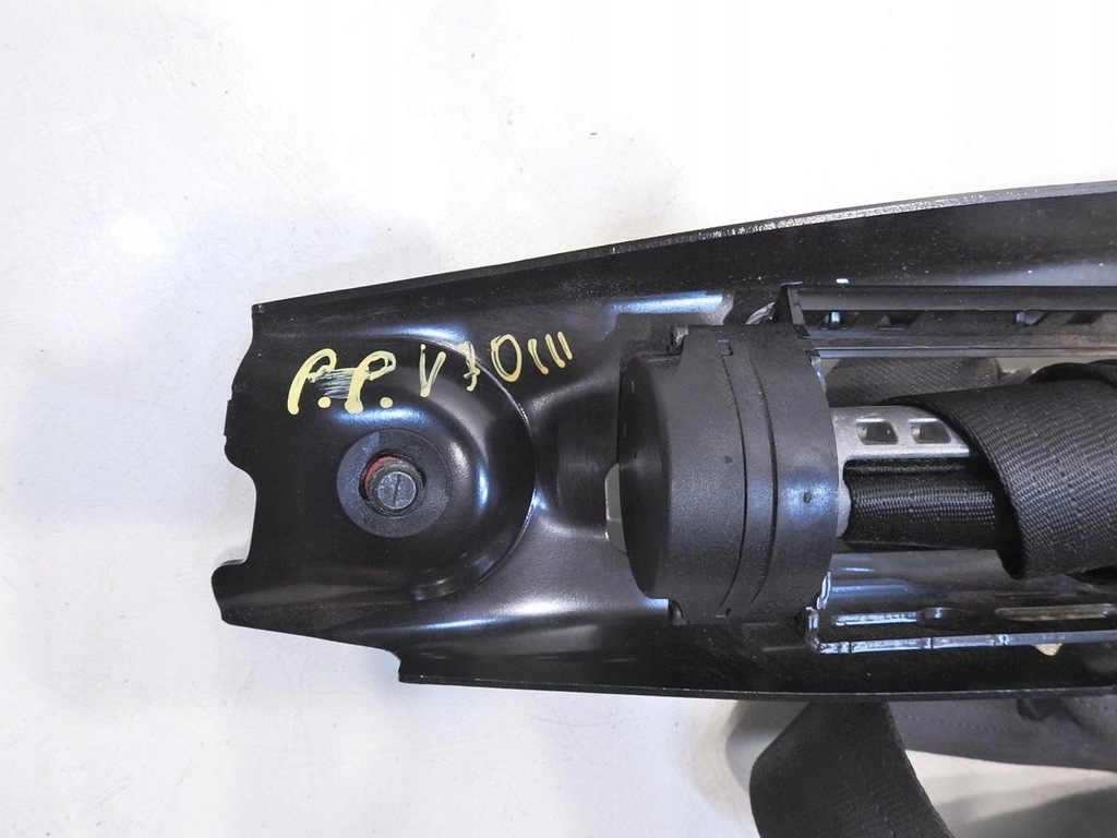 фото №2, Pas безопасности натяжитель правый перед v70 iii