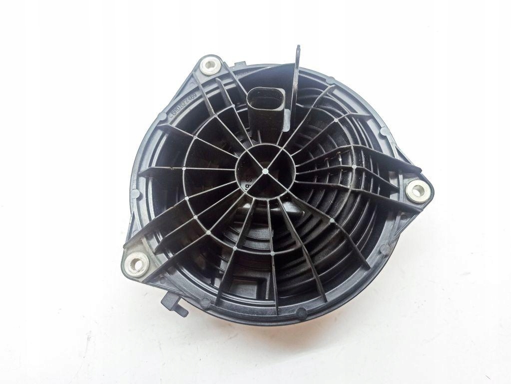 фото №13, Ручка крышки багажника vw eos 1f7, 1f8 6r0827469 1.39l бензиновый 118kw