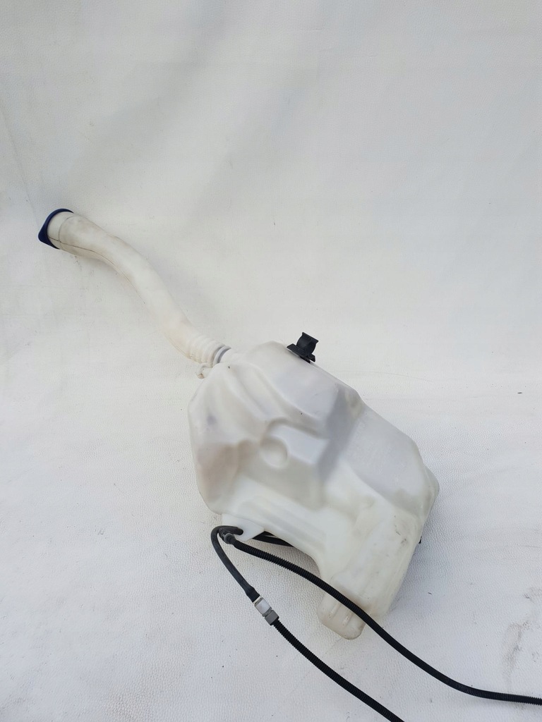 фото №7, Peugeot 3008 09-13 бачок омивача перед