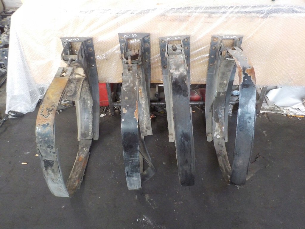 фото №1, Magnum dxi460 лапы крепления бака топлива