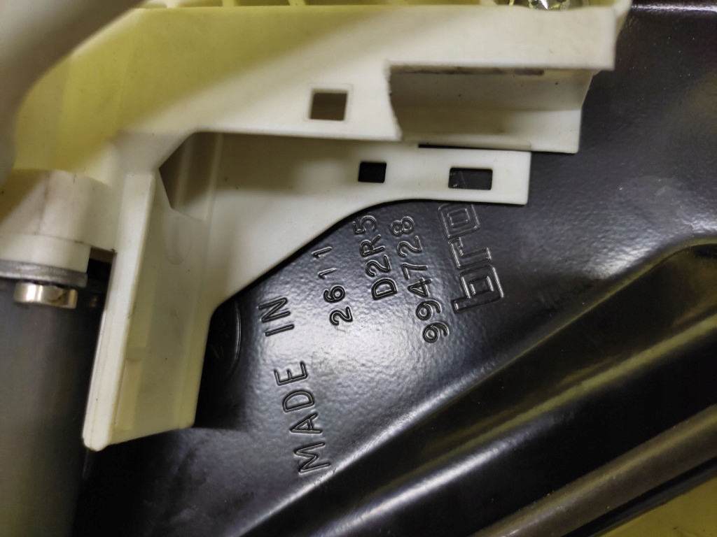 фото №8, Land rover discovery iii подъемник стекло левый задняя 994728