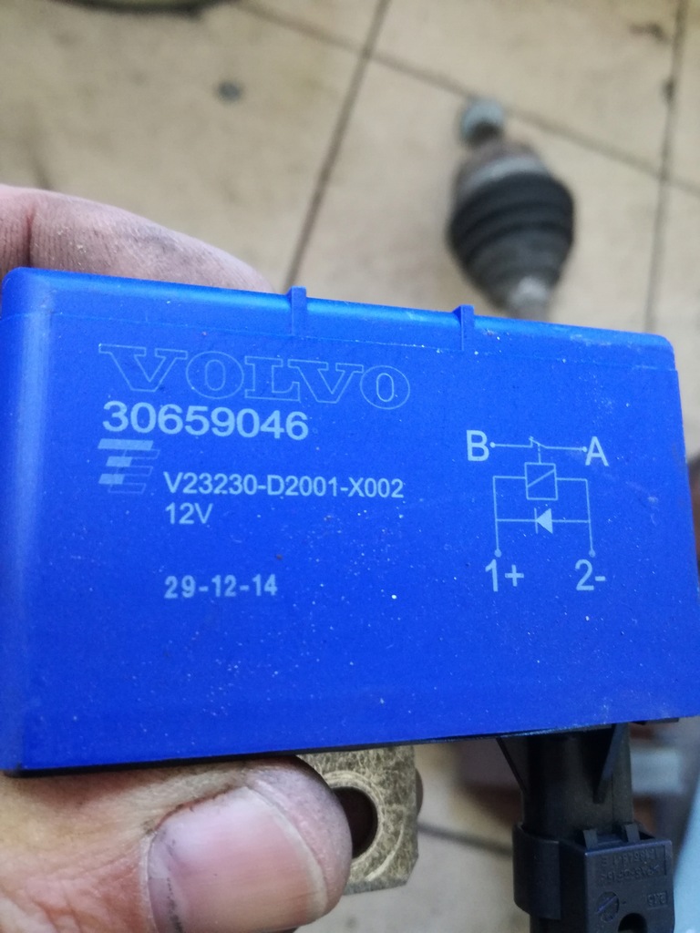 фото №7, Volvo v40 ii 2012 - 2019 rok реле 30659046