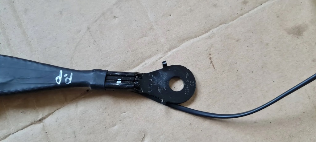 Q7 4m 2 клипса поперечина правая перед сиденье 8w0857755 Недорого