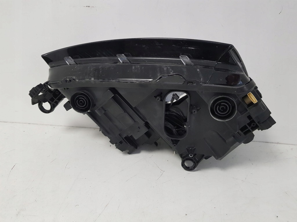 фото №10, Skoda scala лампа правая левая комплект перед crystal lighting idealne