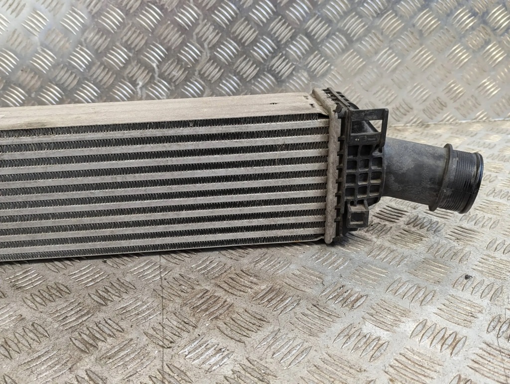 Audi a4 b9 8w 2015-2023 интеркулер радиатор воздуха 8w0145805a Доставка