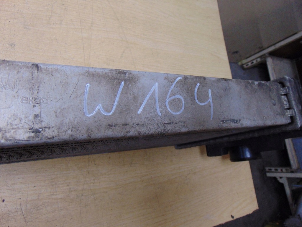 фото №16, Радиатор интеркулер mercedes w164