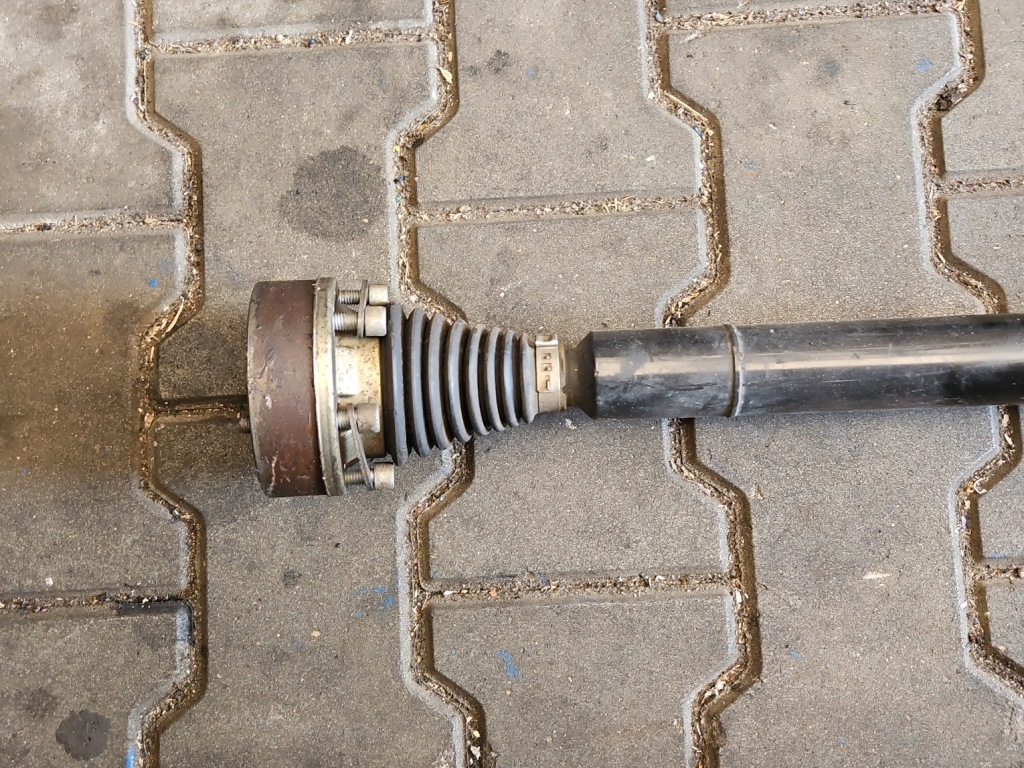 фото №3, Приводной вал перед правая skoda rapid 1.4 tdi механическая коробка передач 2016r