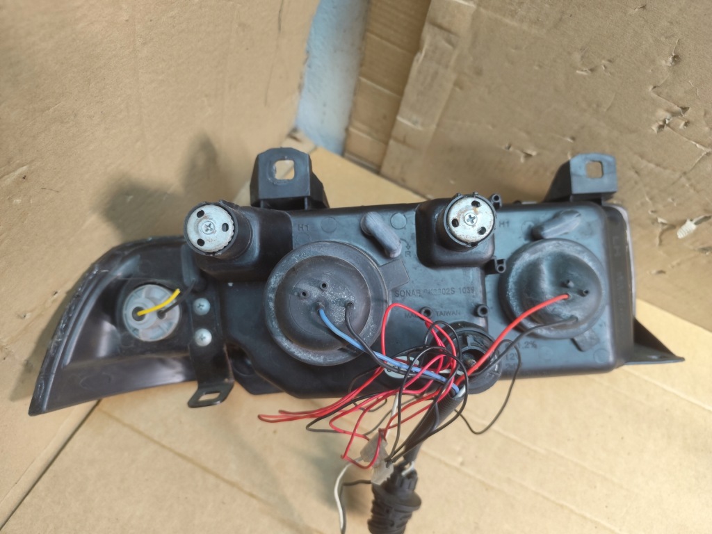 Фара левая перед bmw e36 sk3304s angel eyes sonar Недорого