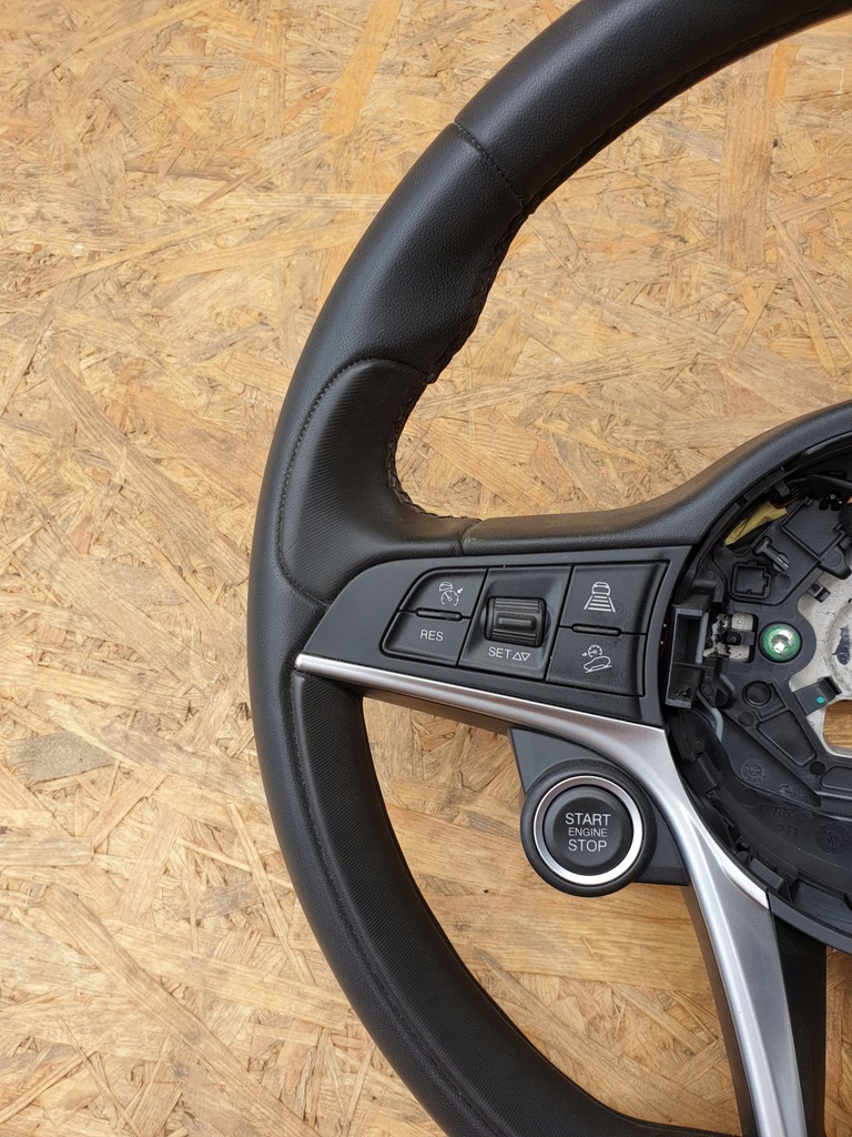 фото №4, Alfa romeo stelvio воздуховод мультифункция