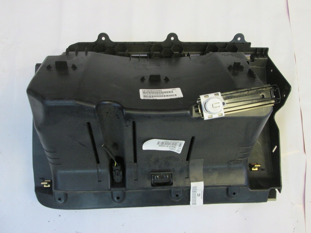 фото №9, Chrysler 300 ii бардачок пасажира w панель консоль