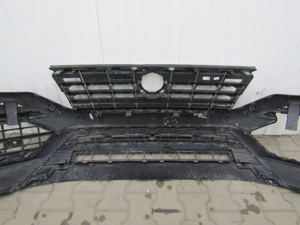 Бампер передок  передний vw touareg 3 3 r-line 760 18- Оригинал