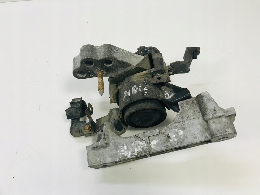 фото №5, Toyota auris i 2.2 кронштейн подушка двигуна