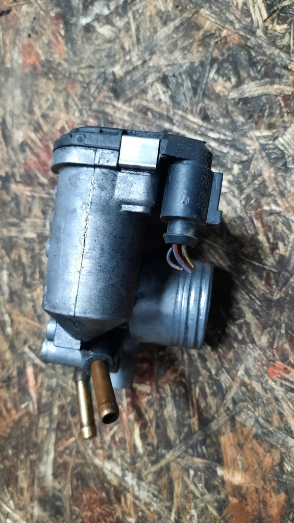 фото №5, Дроссельная заслонка 0280750095 vw caddy 1.4b 01r