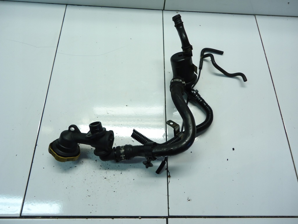 фото №6, Opel astra j corsa d 1.3cdti a13dte заливная горловина масла 55572447