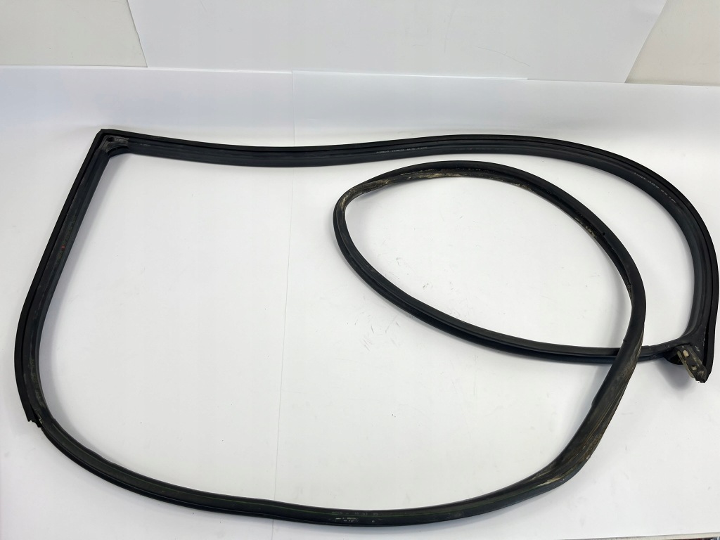 фото №12, Прокладка гумовий двері правий перед права передня mercedes w124 sedan kombi