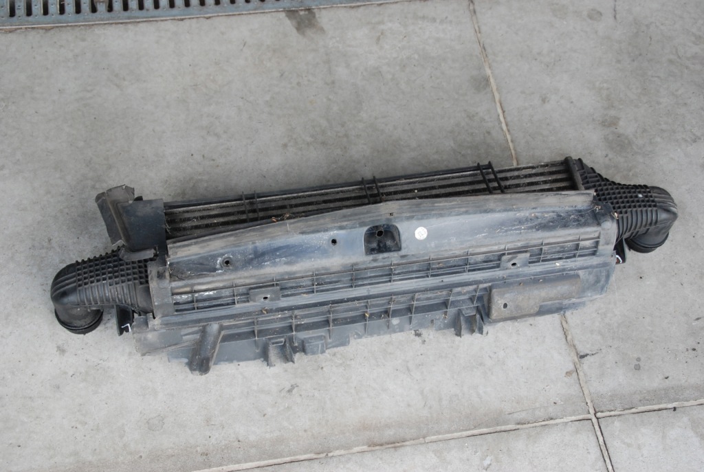 Интеркулер радиатор mercedes w204 рестайлинг  2,2 cdi Киев