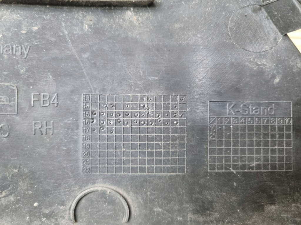 фото №8, Audi a1 2016 перед сторона права решітка, заглушки