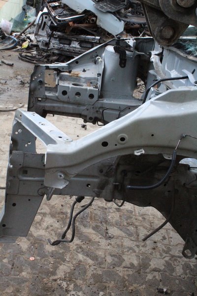 фото №10, Nissan micra k12 02-10 лонжерон левый перед