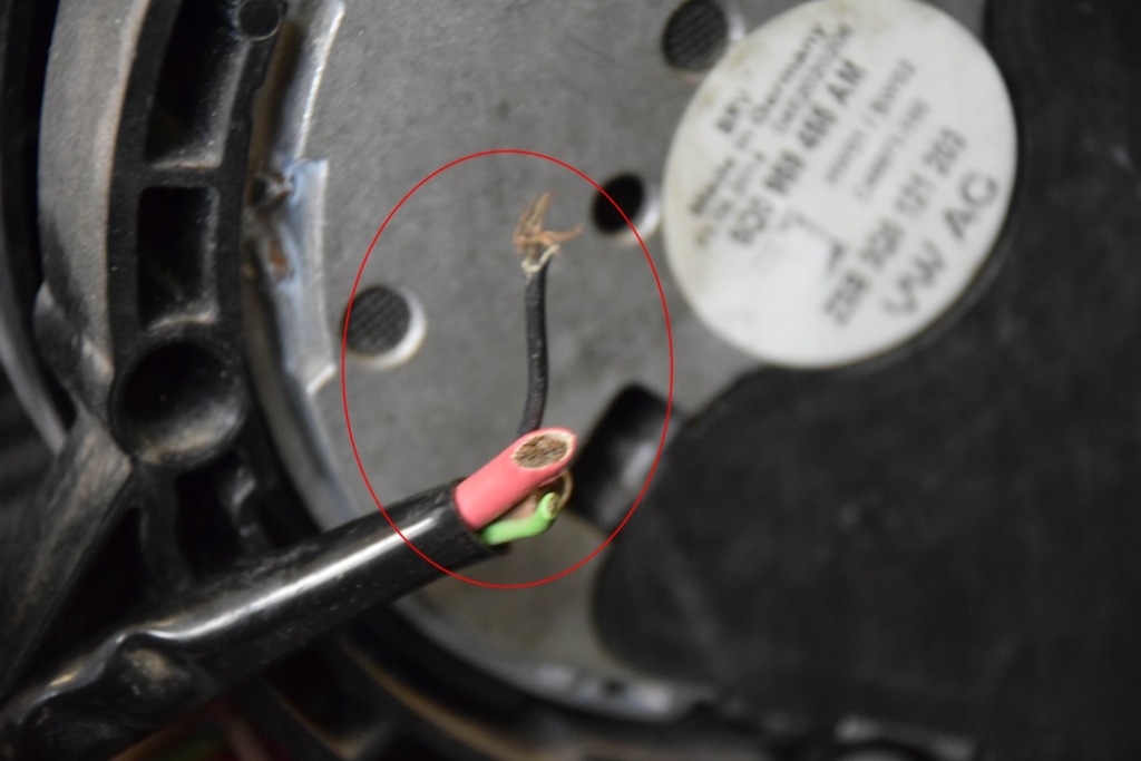 Комплект радіатор audi a1 8x1, 8xk 5q0959455am 1.4l бензиновий 136kw 2014 Оригінал