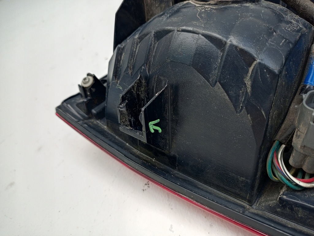 фото №14, Toyota hilux viii 8 2015- лампа задняя левая левый задняя ÷