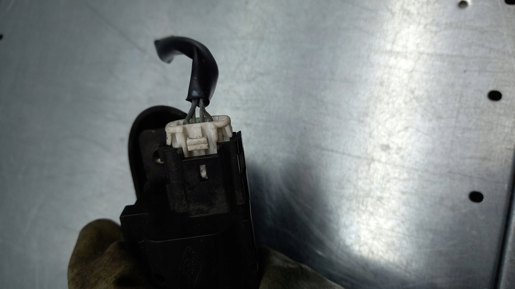 фото №4, Замок кришки renault laguna 8200000897