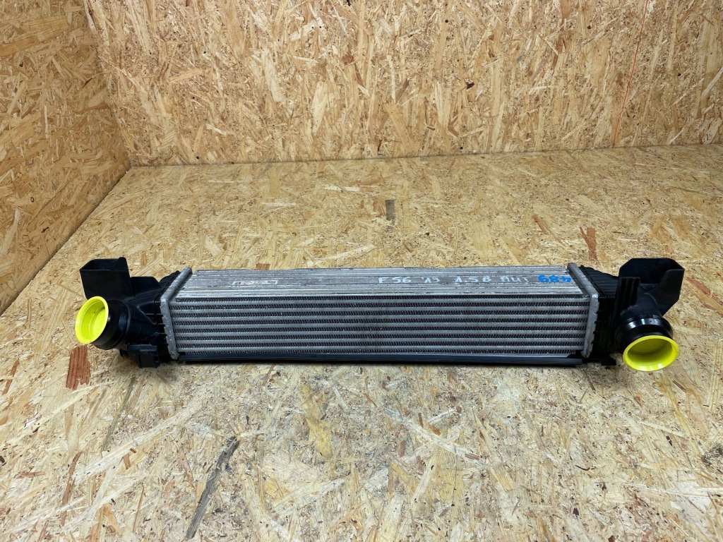 Радіатор повітря інтеркулер bmw f39 f40 f45 f46 f48 f55 f56 f60 7617597 Київ