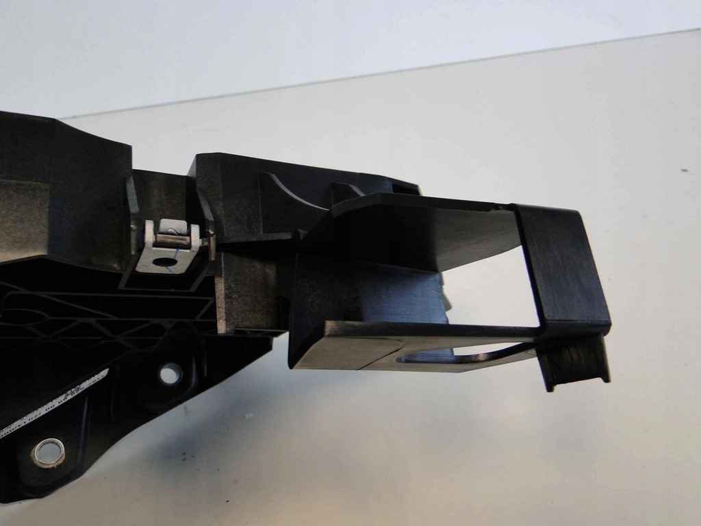 фото №8, Mercedes gls x167 167 кронштейн левый поперечина перед