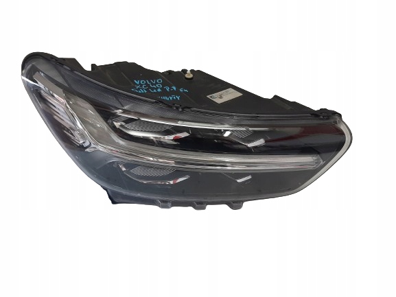 фото №1, Volvo xc40 лампа правый перед full led 31446779 eur