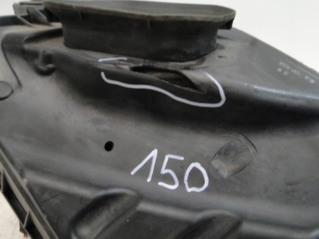 фото №9, Audi a4 b7 корпус фильтра воздуха 03g133835